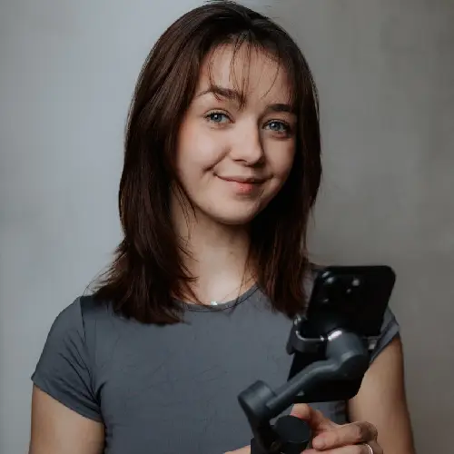 Šarlote Stories kāzu satura veidotāja