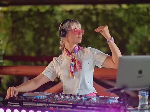 /profiles_advertise/DJ ANNIKKA