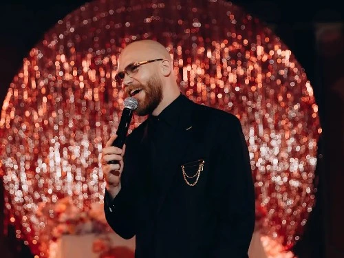/profiles_advertise/Aleksander Zinko