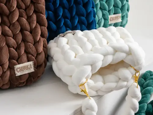 /profiles_advertise/Chunka bags