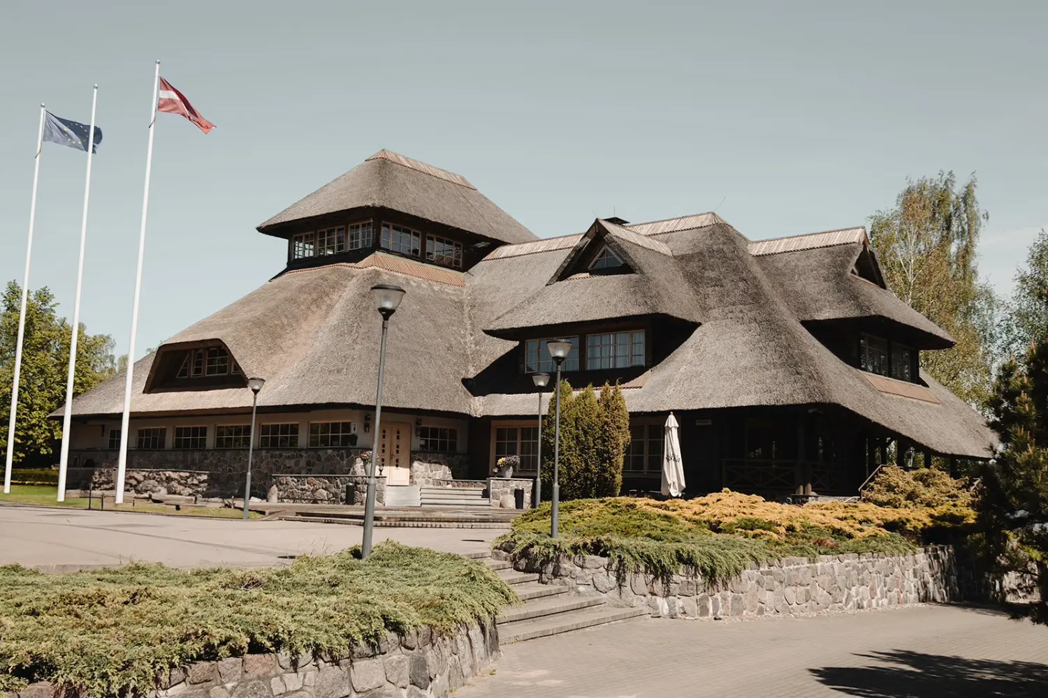 /profiles_advertise/Porto Resort