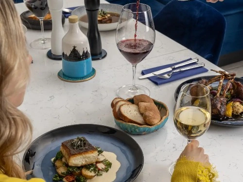 /profiles_advertise/ROI Restaurant Riga