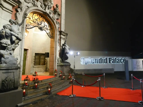 /profiles_advertise/SPLENDID PALACE